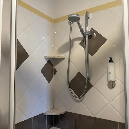 Anthony House, Anthony Floor 3, Castro Pretorio