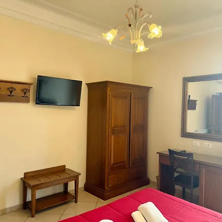 Anthony House, Anthony Floor 3, Castro Pretorio *