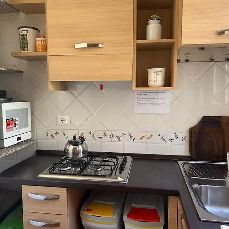Anthony House, Anthony Floor 3, Castro Pretorio